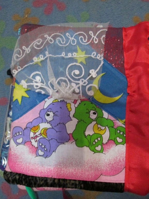 Развивающая книжечка для Дашки.