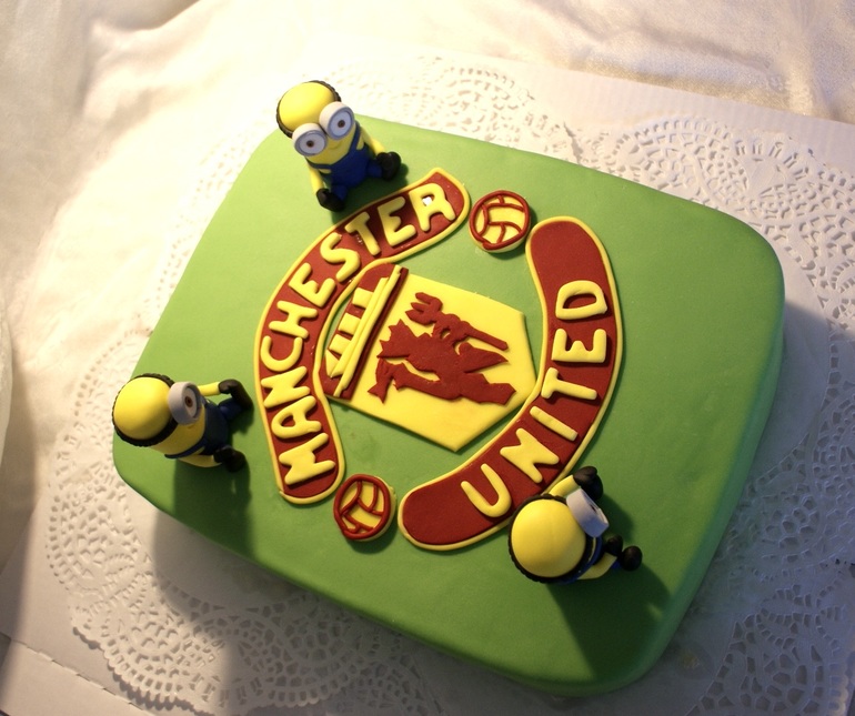 Торт фанату Манчестера