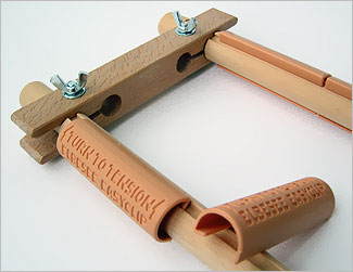 Пяльцы-рамка для вышивания с клипсами для быстрого крепления канвы Elbesee (Англия)