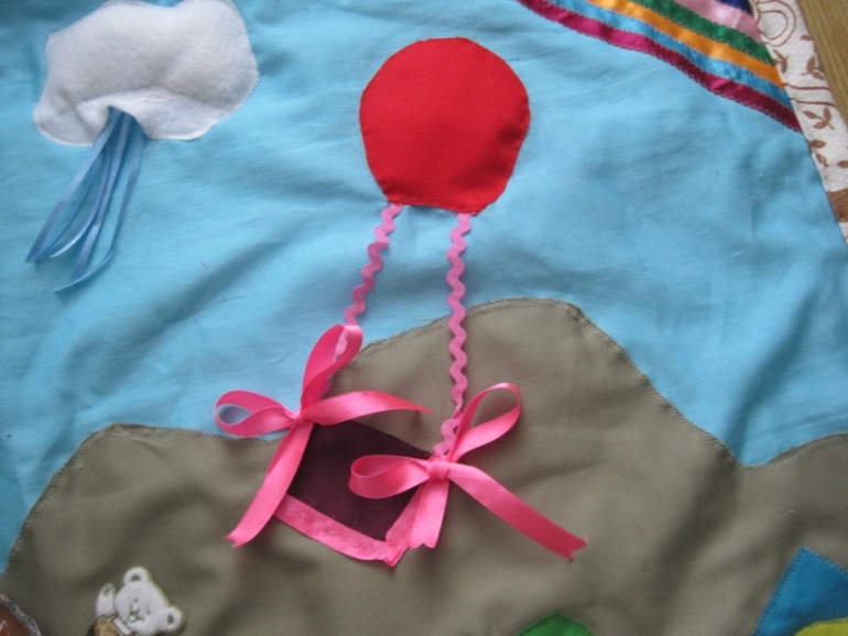 Развивающий коврик