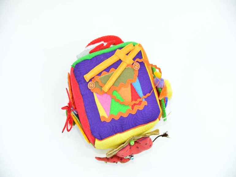 Развивающий кубик 15*15 см