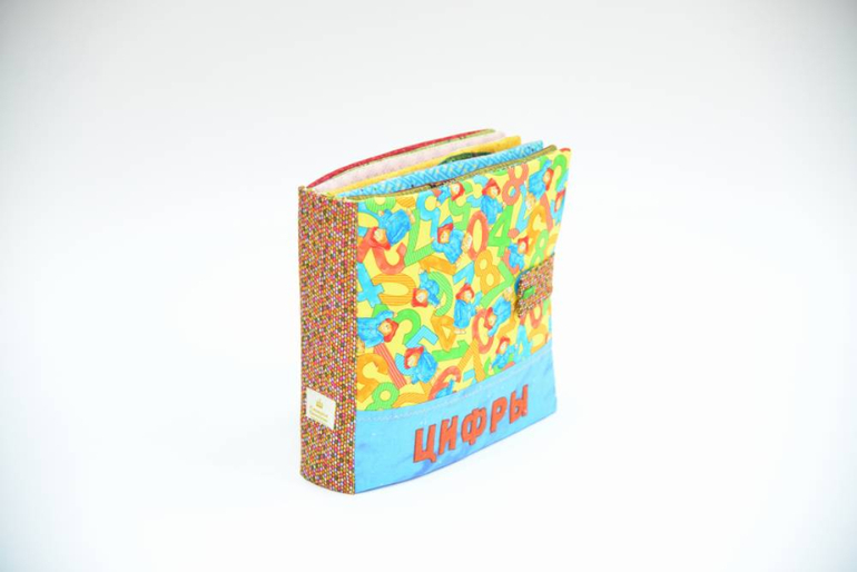 Развивающая книжка ЦИФРЫ
