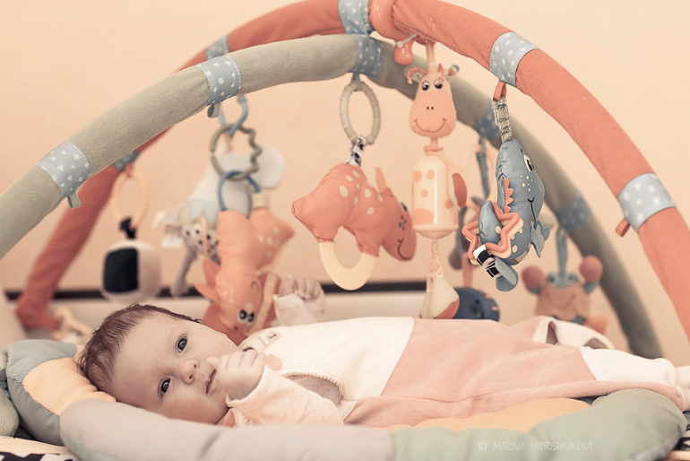 Таня, Саша, Денис и малышка Лерочка