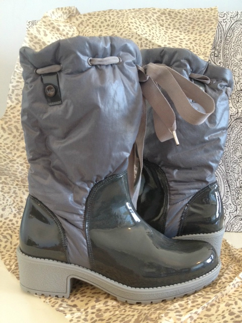 Продаю абсолютно новые ботиночки для девочки Италия Roberto Cavalli, Ciao, Miss Grand (microbe), Dolce&Gabbano;, Byblos