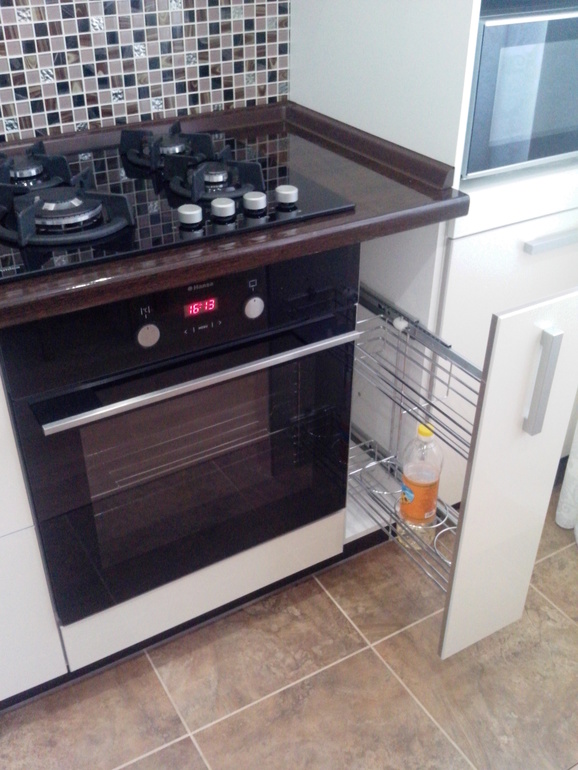 А можно я похвастаюсь кухней?