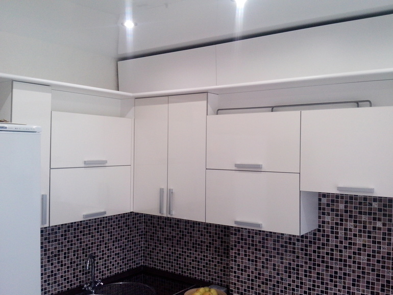 А можно я похвастаюсь кухней?