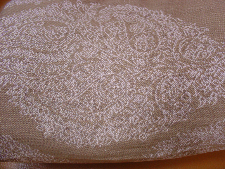 Тест-драйв слинг-шарфа Diva Essenza Moka