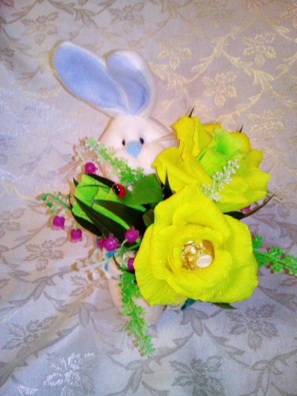 Зайка с розами