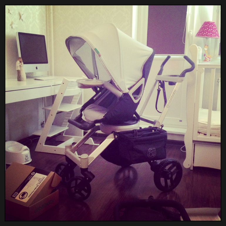 Коляска Orbit Baby G2 в комплекте с аксессуарами 30000 руб!