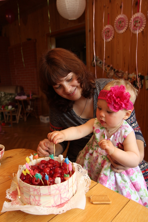 Аделинке-малинке год! Двухдневное отмечание )))