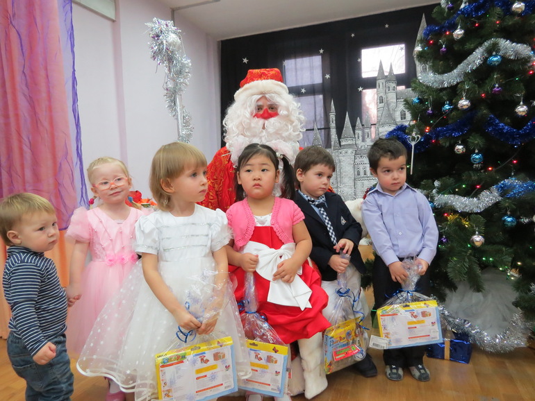 Наш первый новогодний утренник в детском саду!!!