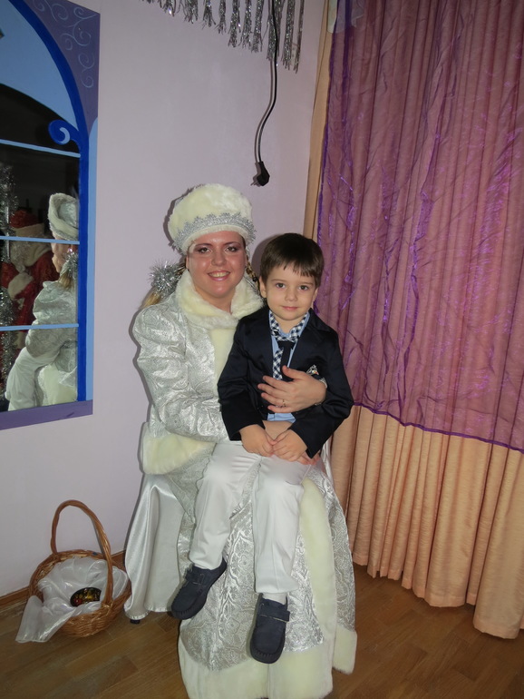 Наш первый новогодний утренник в детском саду!!!