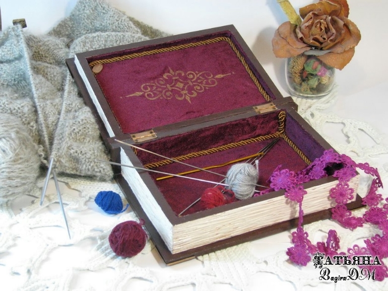 Шкатулка-книжка "Мамино окошко"