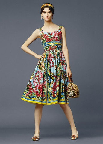 Шикарное платье - сарафан dolce gabbana 4500р.