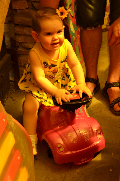 Годик в стиле пчелки)))