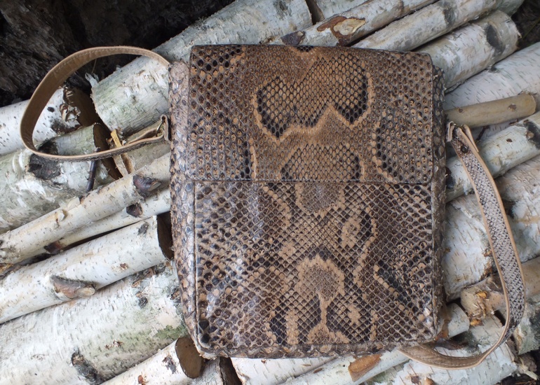 Сумка для ноутбука или планшета из натуральной кожи питона