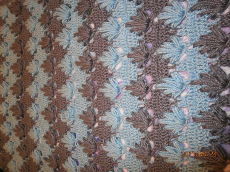 Вот такой пледик у меня получился к рождению второго сыночка!!!