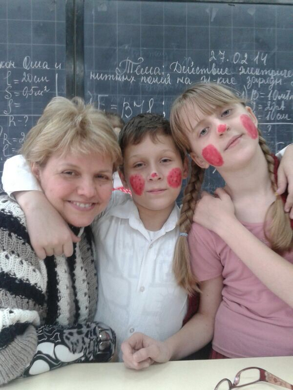 Сынок частушки пел на Мэрцишор...