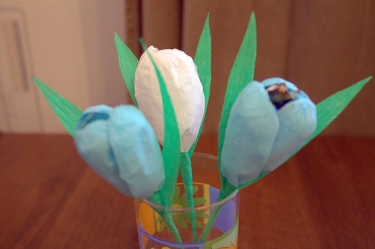 Первые крокусы