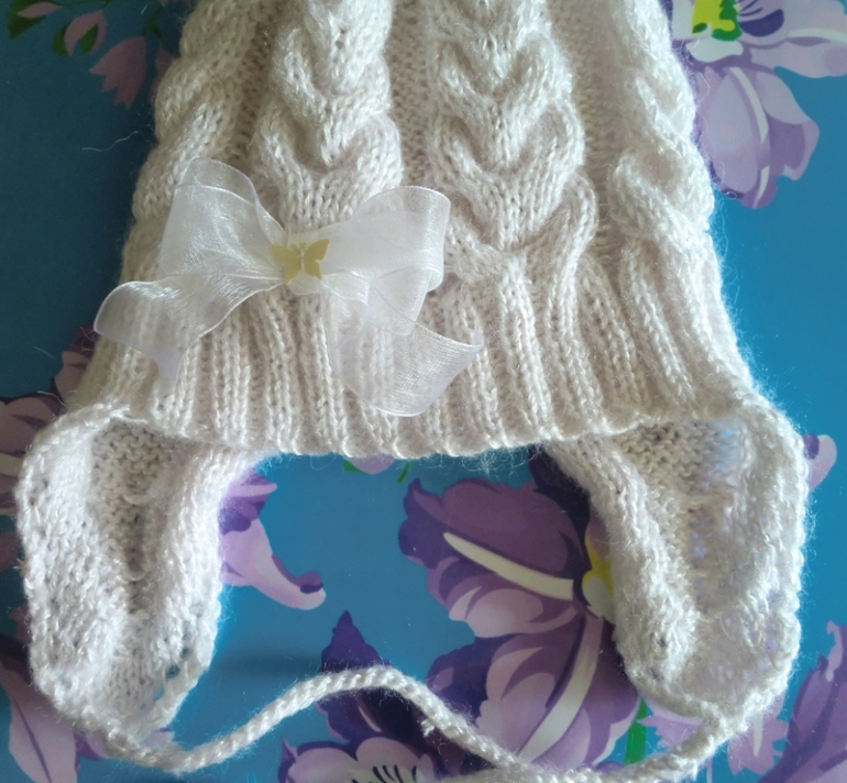 Снова шапка с косами - елочками