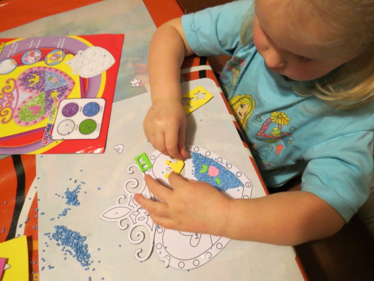 Ждем Новый год и получаем задания.