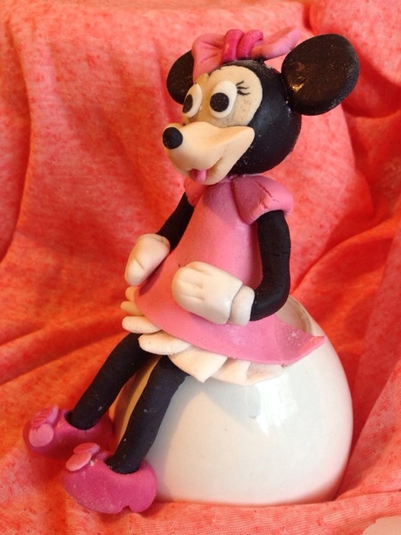 Мои первые фигурки из мастики)