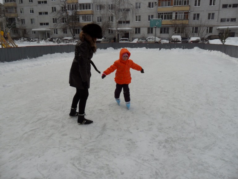 гелька и коньки