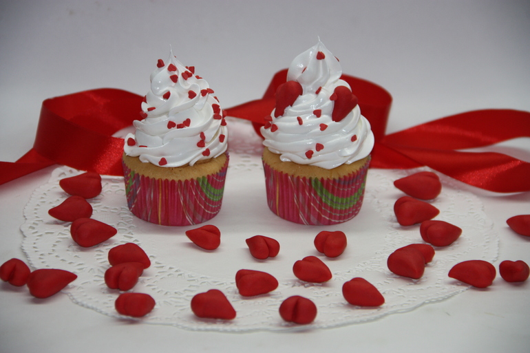 Сделайте сладкий подарок своей второй половинке!