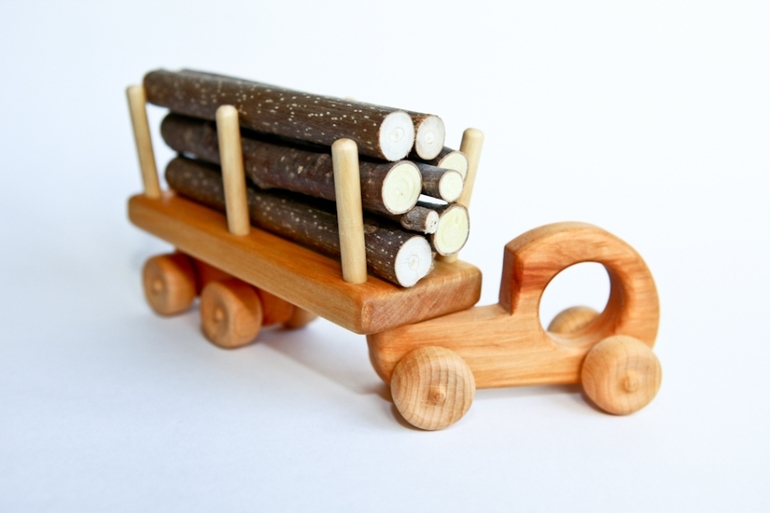 Деревянные игрушки - от природы