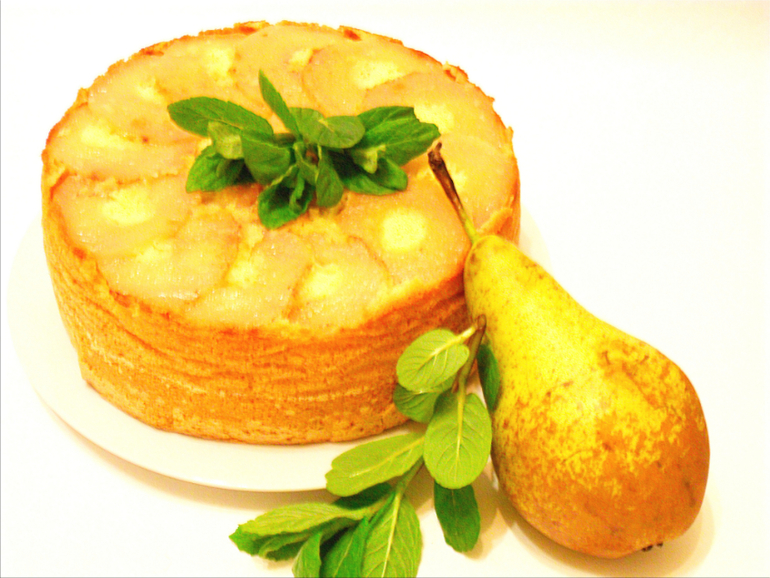 "Шарлотка с грушами"))