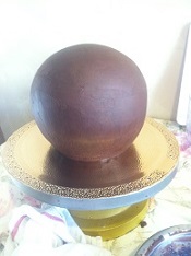 Футбольный мяч с брейкдансером