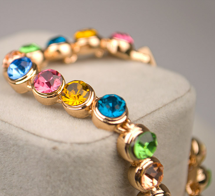 радужные браслеты, цена 190 руб!