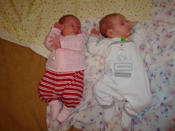 Фото-история двух подружек- Даши и Кристины