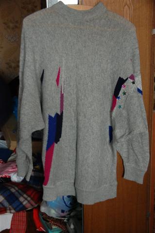 женские вещи, в основном 50-52, одно пальо 42-44. М. Савеловская