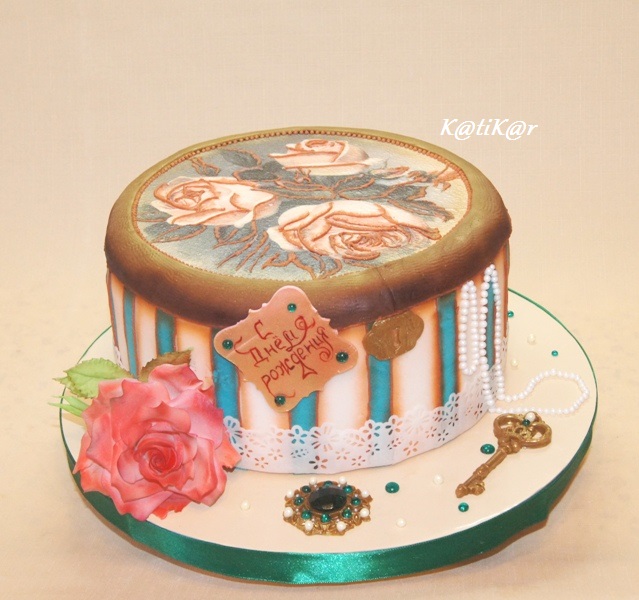 Винтажная шкатулка