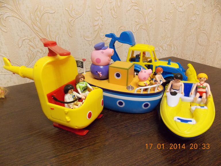 Игрушки, которые дочуне принес Дедушка Мороз!!!