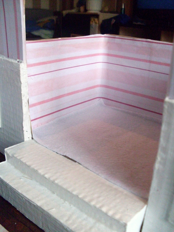 Комнатка для куколки