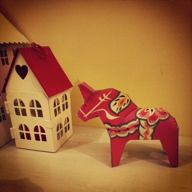 Про символ года. Скандинавская лошадка Dala Horse