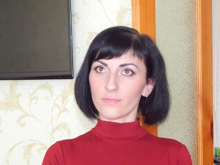 Бордовый макияж