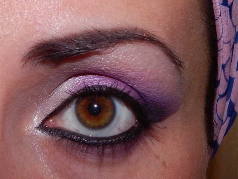 Сиреневый макияж в стиле " Арабский"