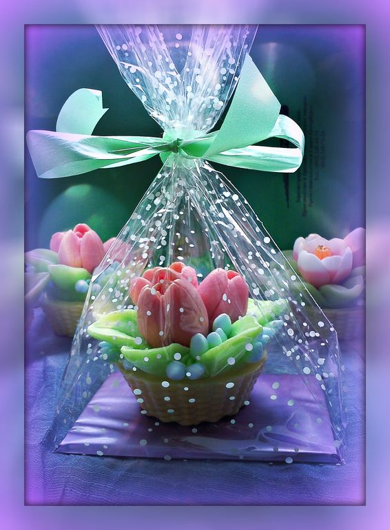 Цветы в корзинке