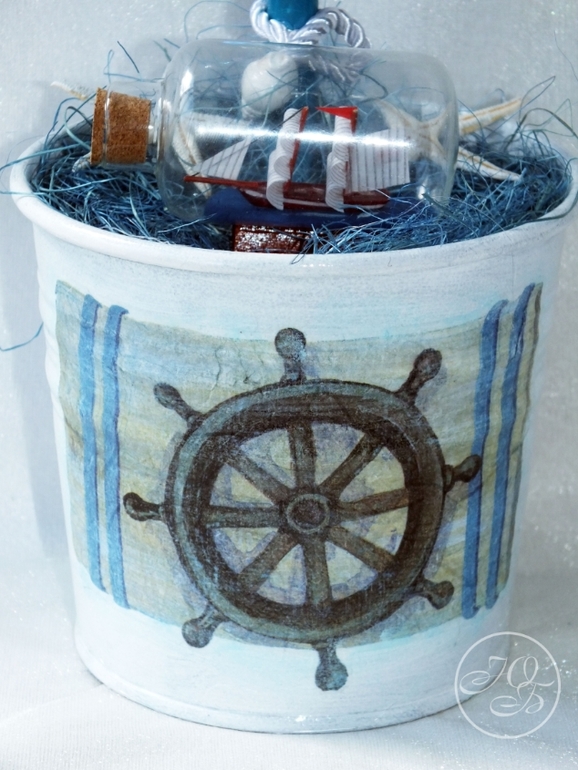 Два новеньких.