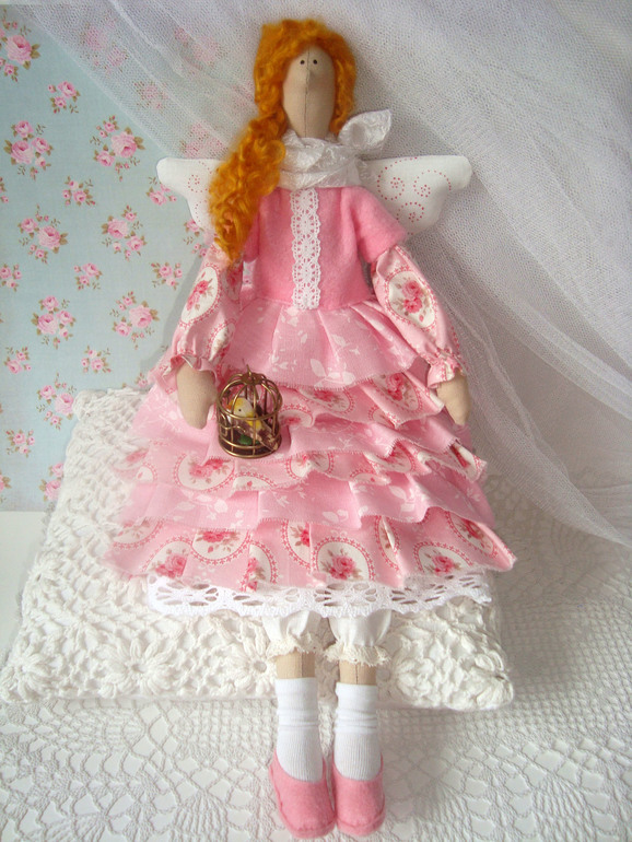 Розовый ангел