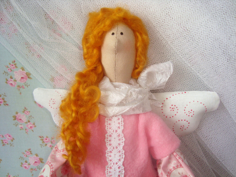 Розовый ангел