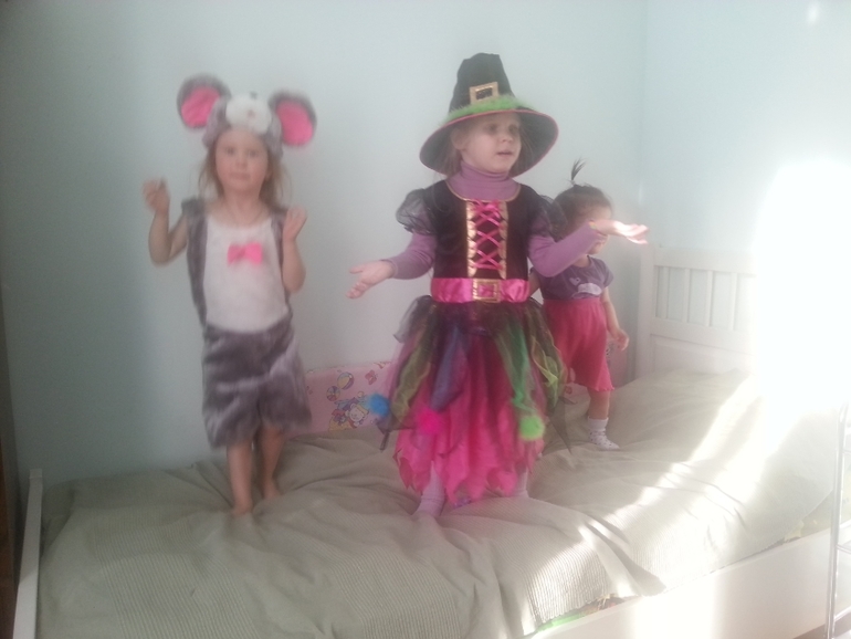 Телефонорепортаж с премьеры спектакля)))))