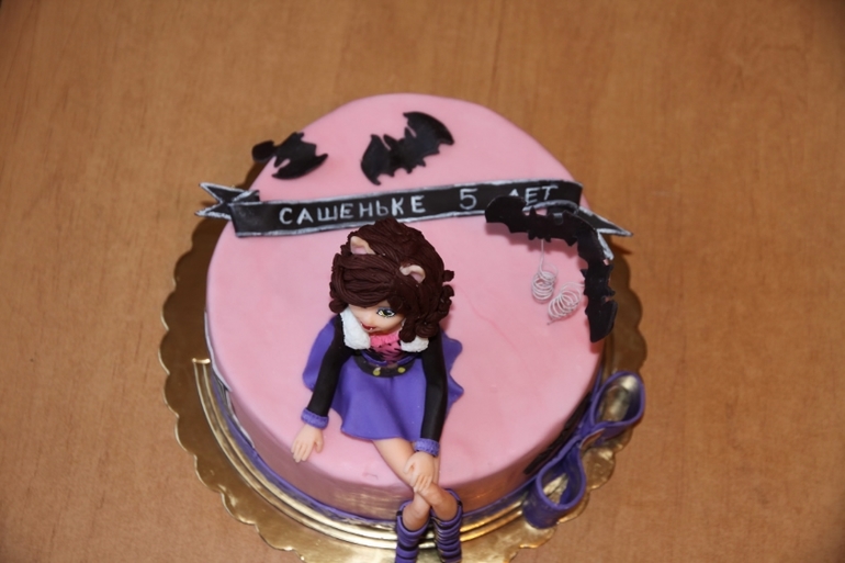 Ещё одна Клодин Вульф