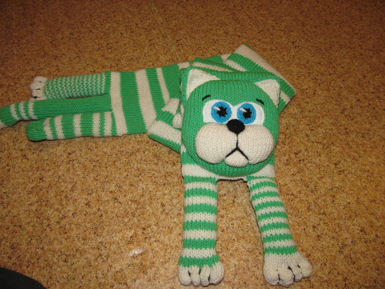 год начался и навязались новые шарфики