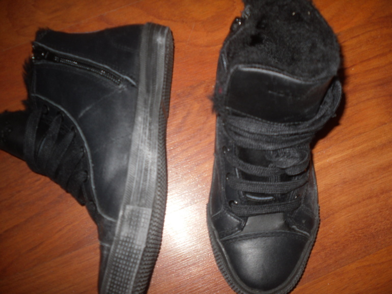 стильные утепленные кеды