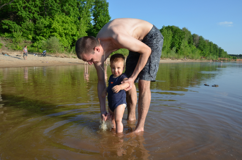 Моя лапа на Волге!))))))))