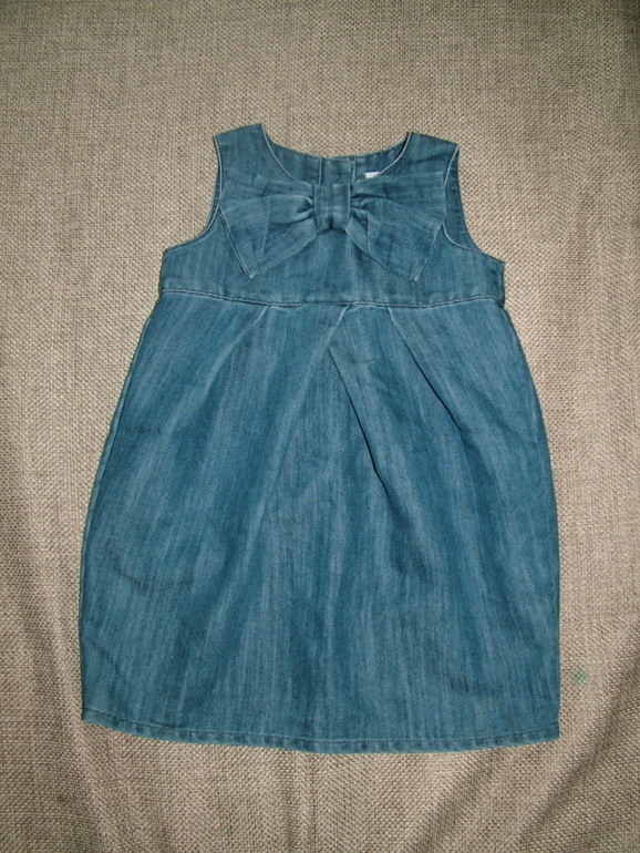 сарафаны Next на 3-4 года 600 рублей оба.